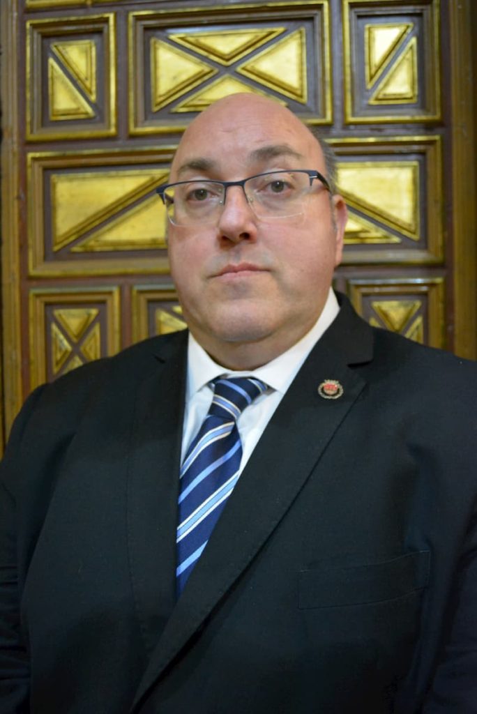 César Mira Botella